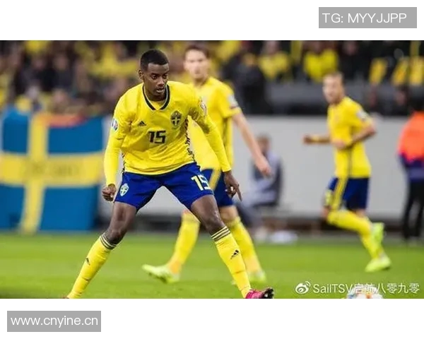 伊萨克坦言瑞典国家队面临压力但表现未达预期水平